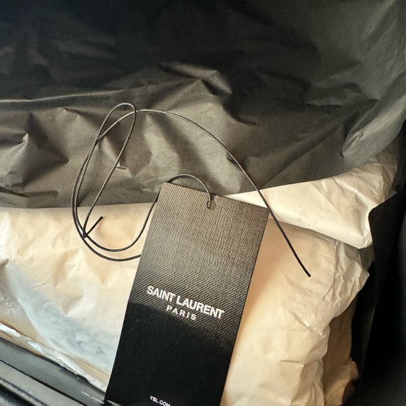 YSL SHOPPING TOTE - Picture 10 of 10